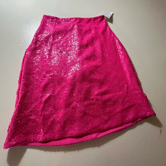 Sequin HOT pink skirt!🩷 Never been worn. - Picture 4 of 4